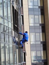 остекление балкона спб промышленным альпинистом снаружи жк Питер